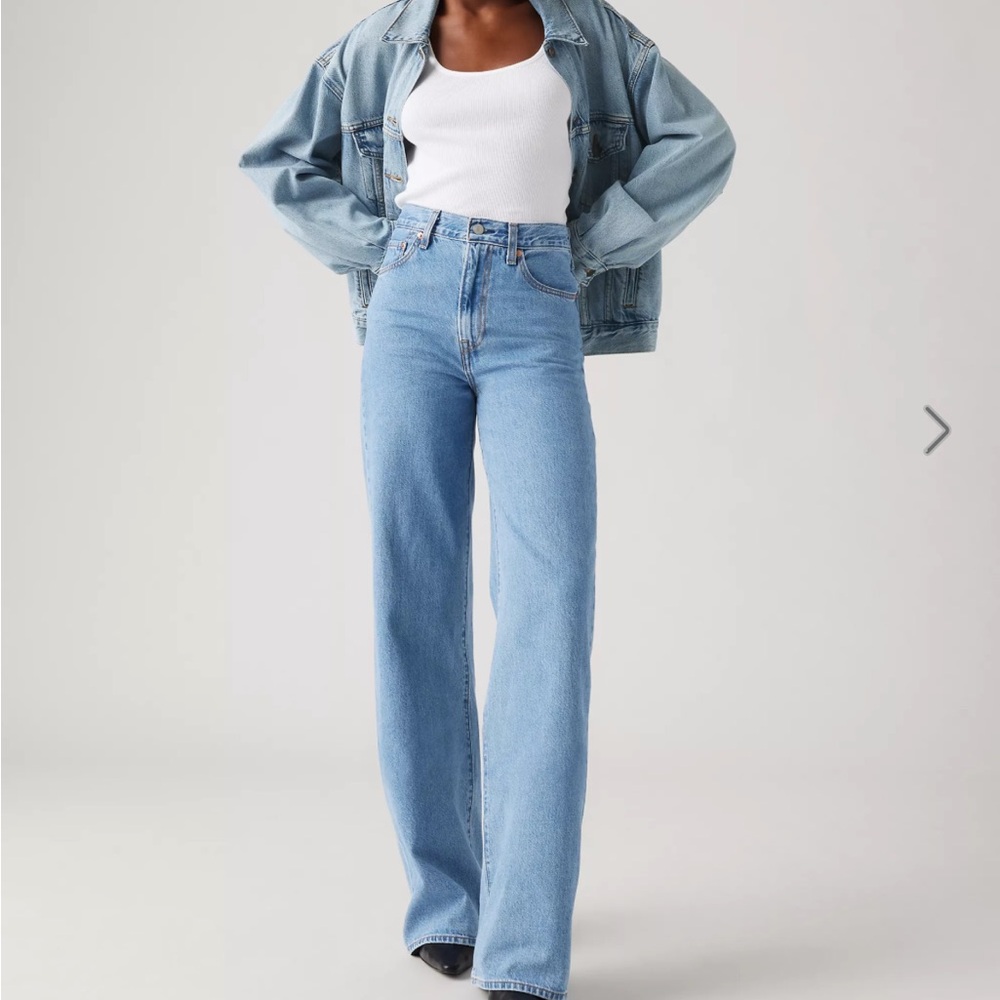 Levi’s Premium Ribcage Wide Leg Jeans
